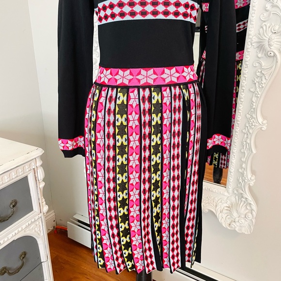 AUTHENTIC EMILIO PUCCI RARE Knit Pleated Logo Dress - Picture 5 of 15